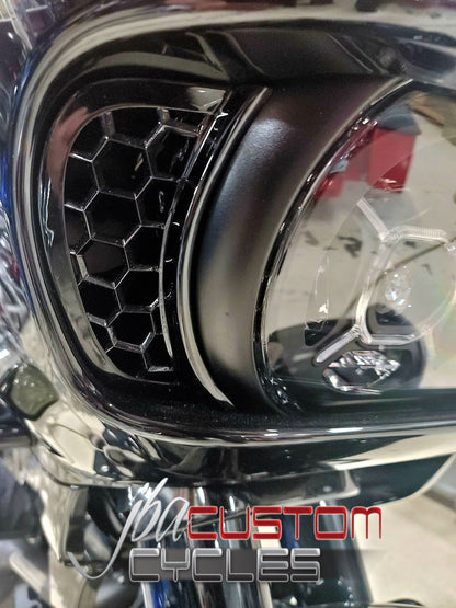 HIVE ROAD GLIDE HEADLIGHT AIR VENT COVER 15-23